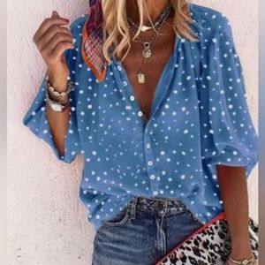 NWOT Ladies Blue Polka dot Blouse in Size S